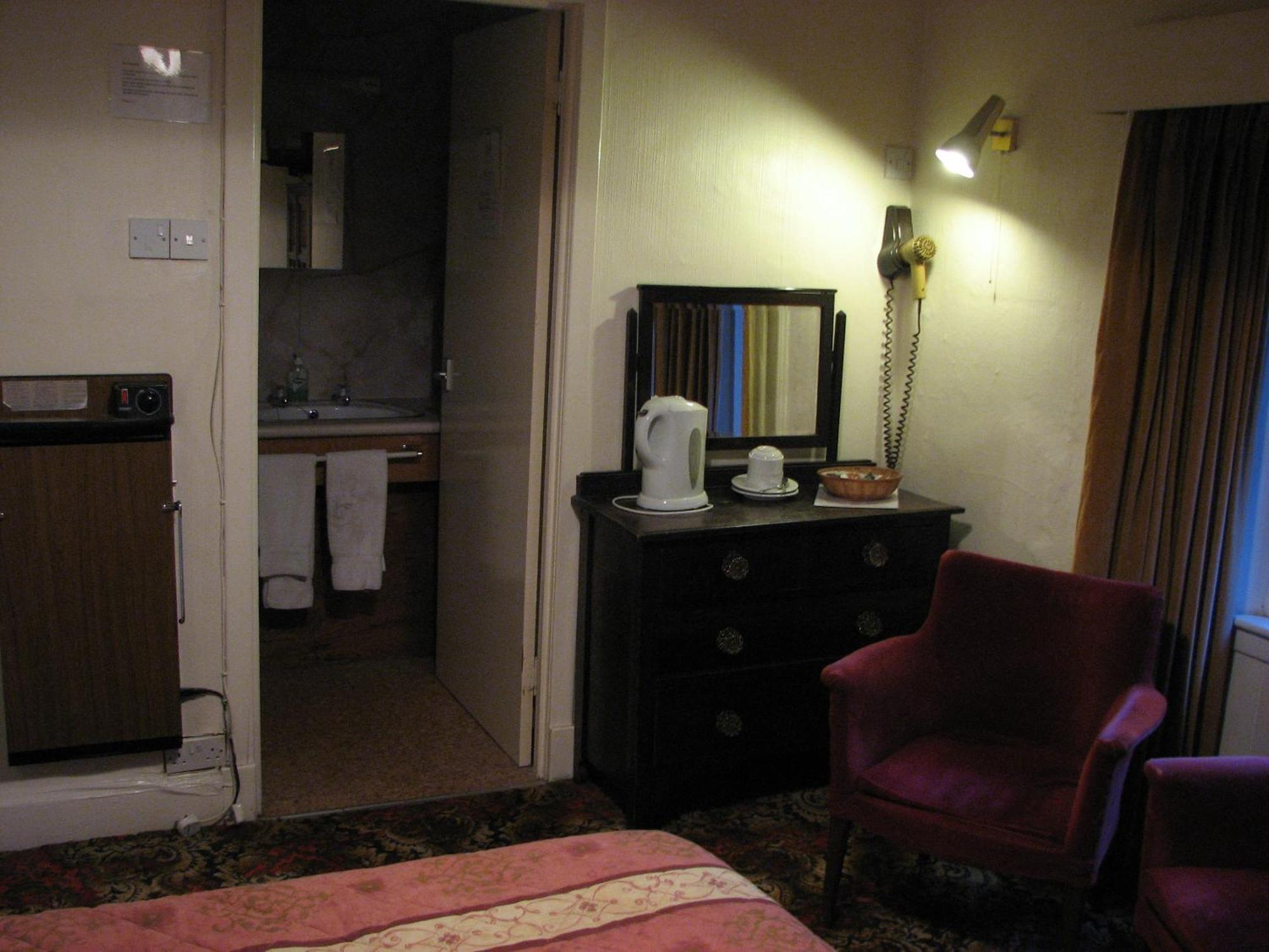 Lancaster Hotel 오반 외부 사진