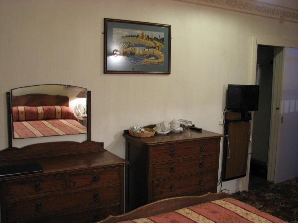 Lancaster Hotel 오반 객실 사진